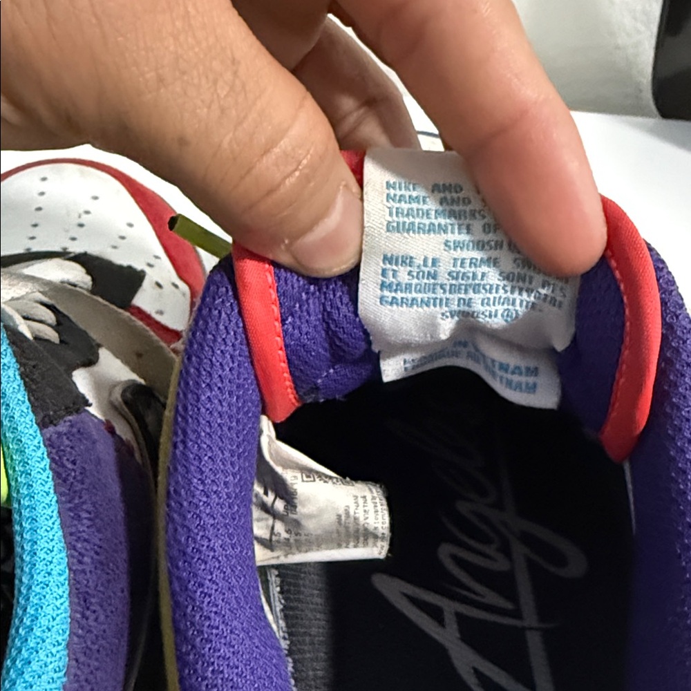 Nike Air Force 1 Colorful Edition Sneakers - Picture 8 of 8